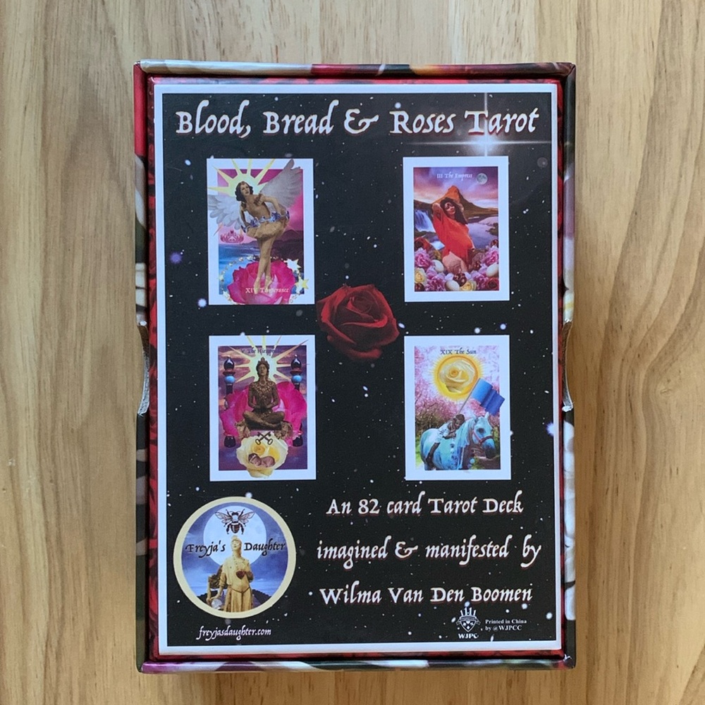 Blood, Bread & Roses Tarot - Picture 3 of 12